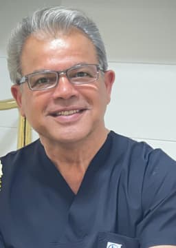 دکتر حسین فرخ زاد